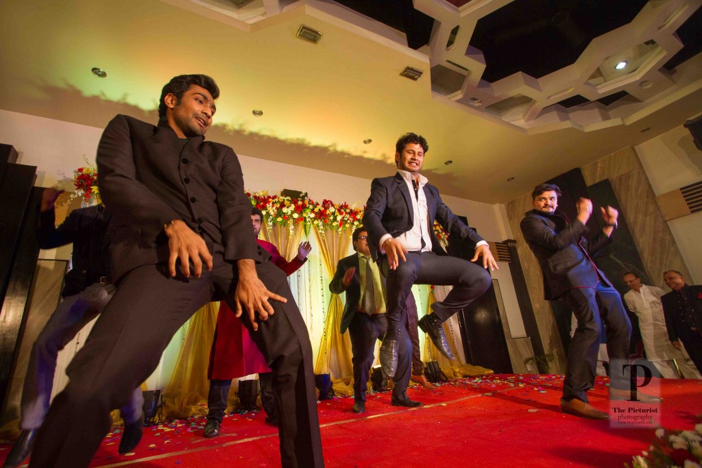 awesome dance by the groomsmen at bangalore